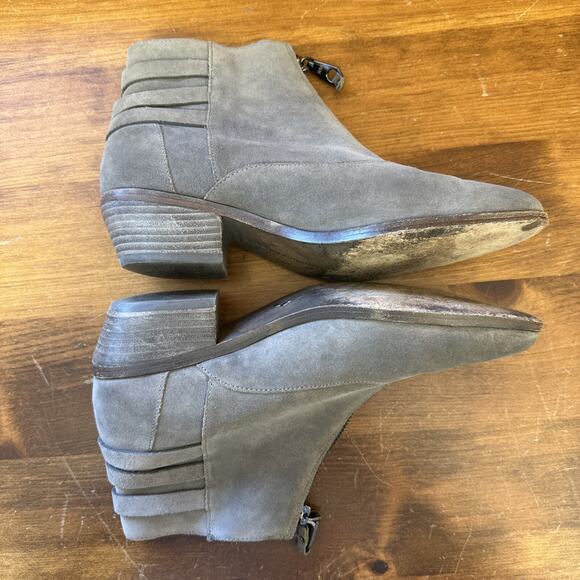 Rebecca Minkoff 7 Alex Gray Suede Leather Ankle Boot Booties 3 Buckle Zip - Picture 7 of 10